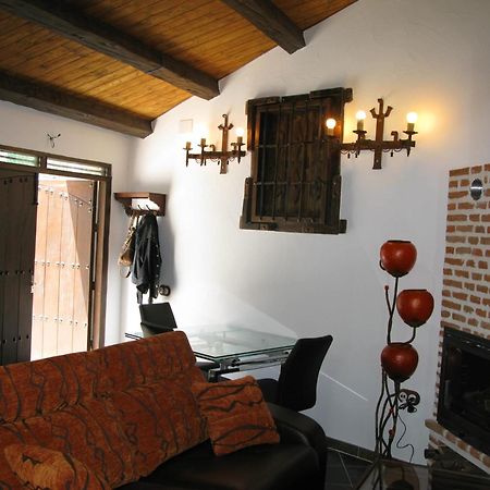 Villa Casa De Cucu Navaluenga Ávila Exterior foto