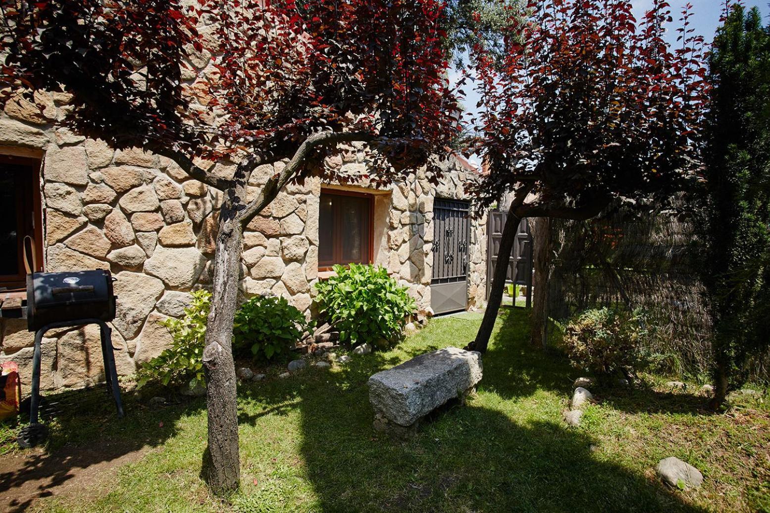 Villa Casa De Cucu Navaluenga Ávila Exterior foto