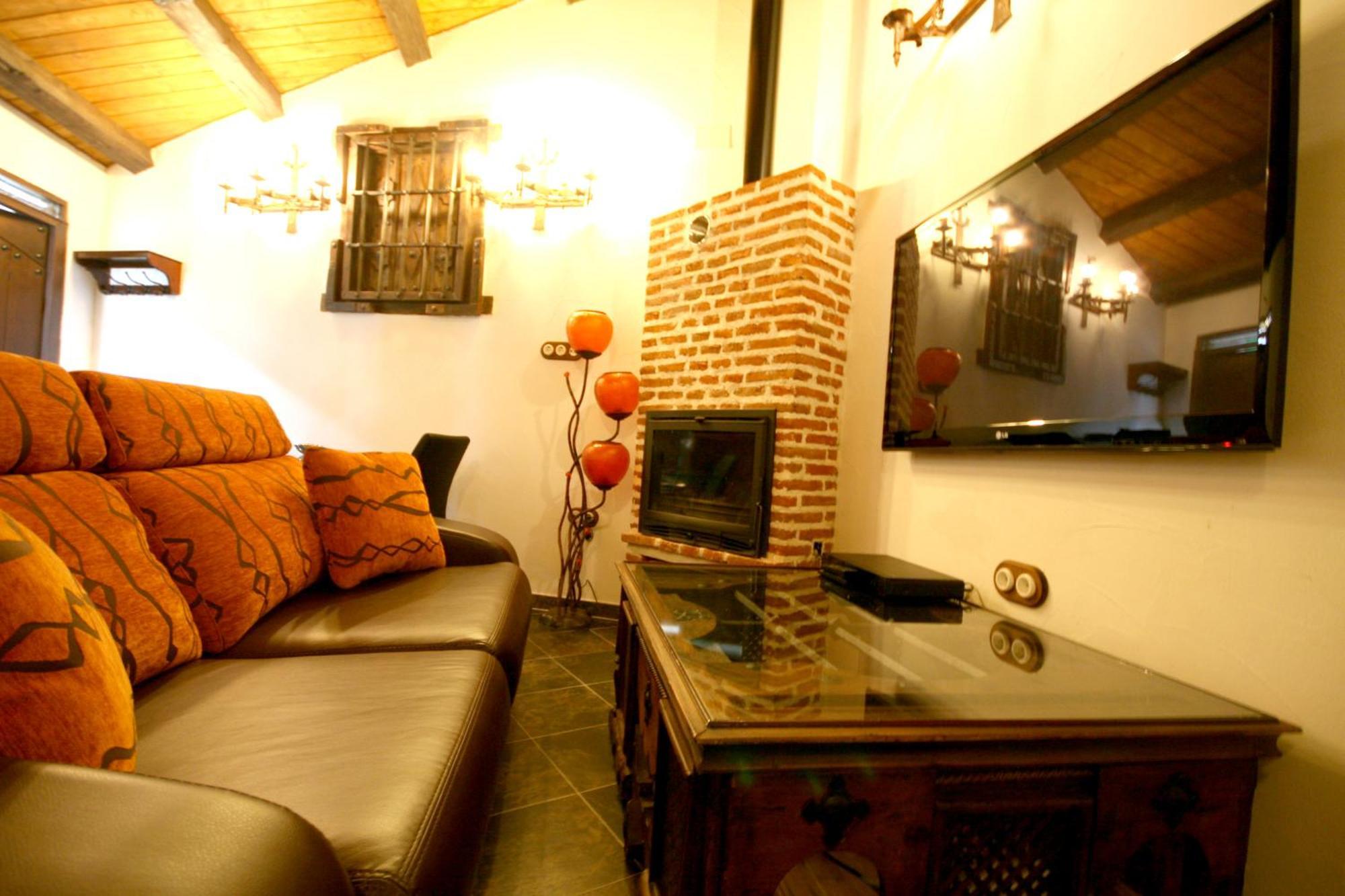 Villa Casa De Cucu Navaluenga Ávila Exterior foto